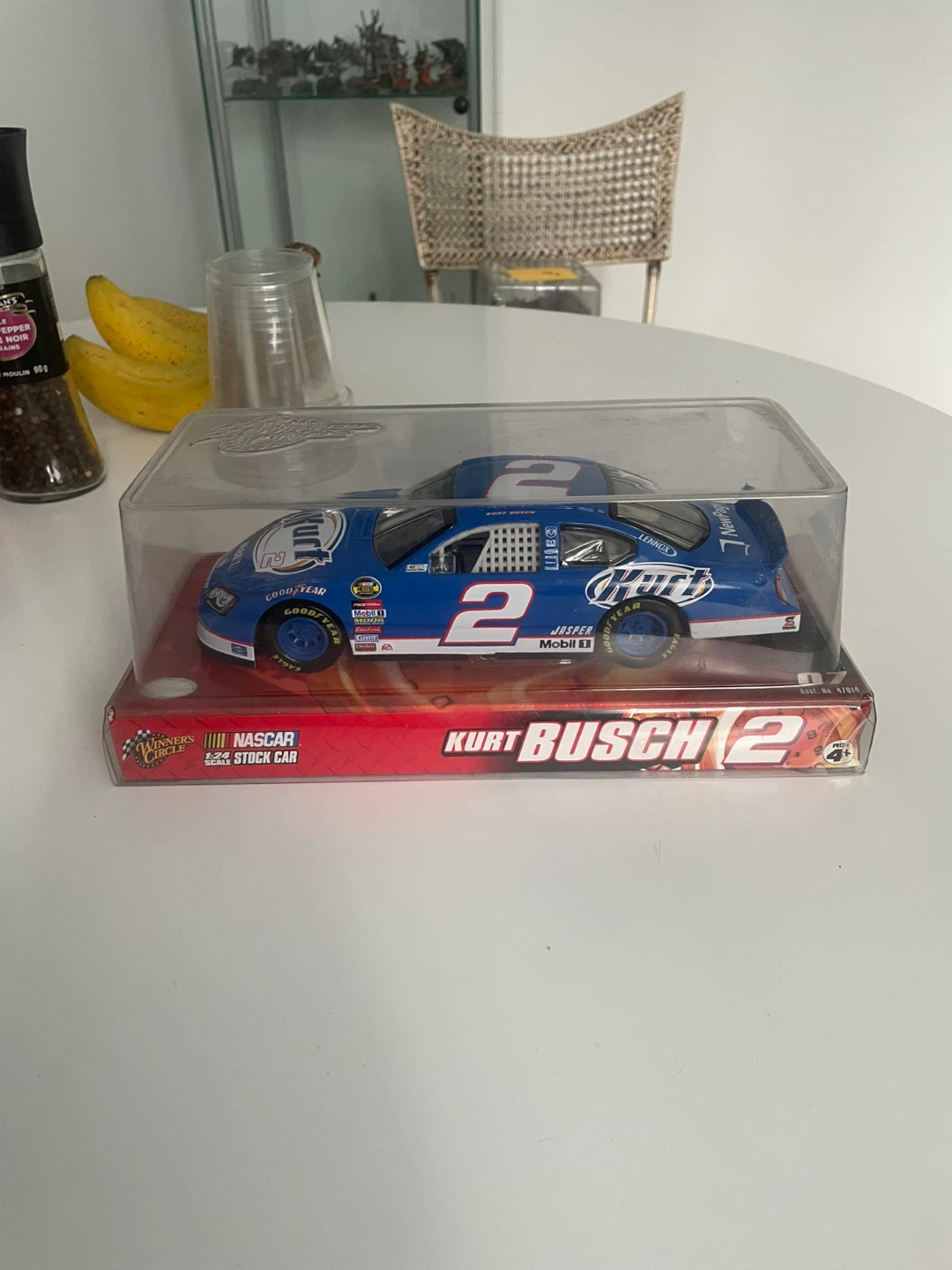 Kurt Busch #2 Miller Lite Dodge Charger NASCAR Stock Car 1:24