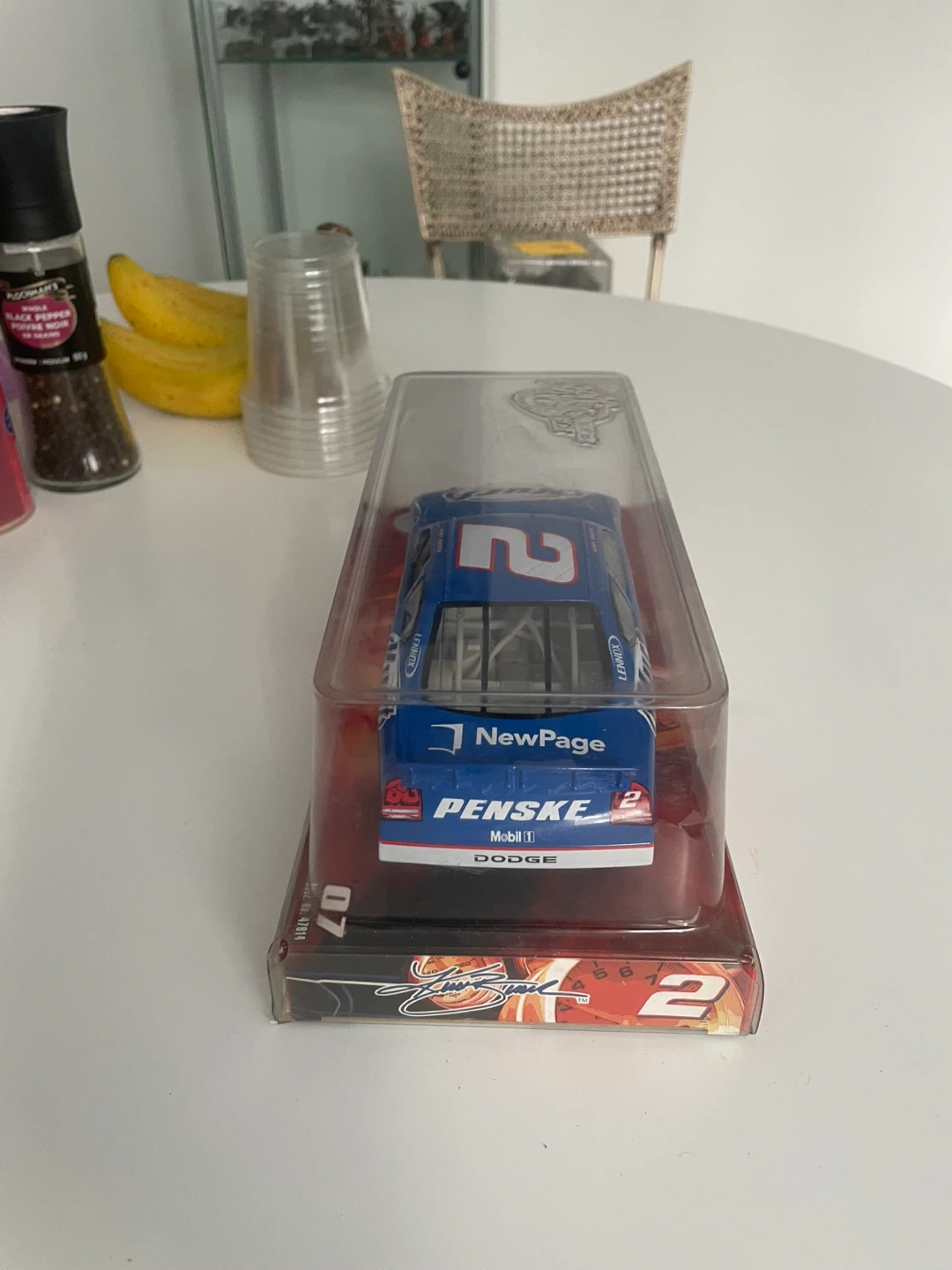 Kurt Busch #2 Miller Lite Dodge Charger NASCAR Stock Car 1:24 - photo 2