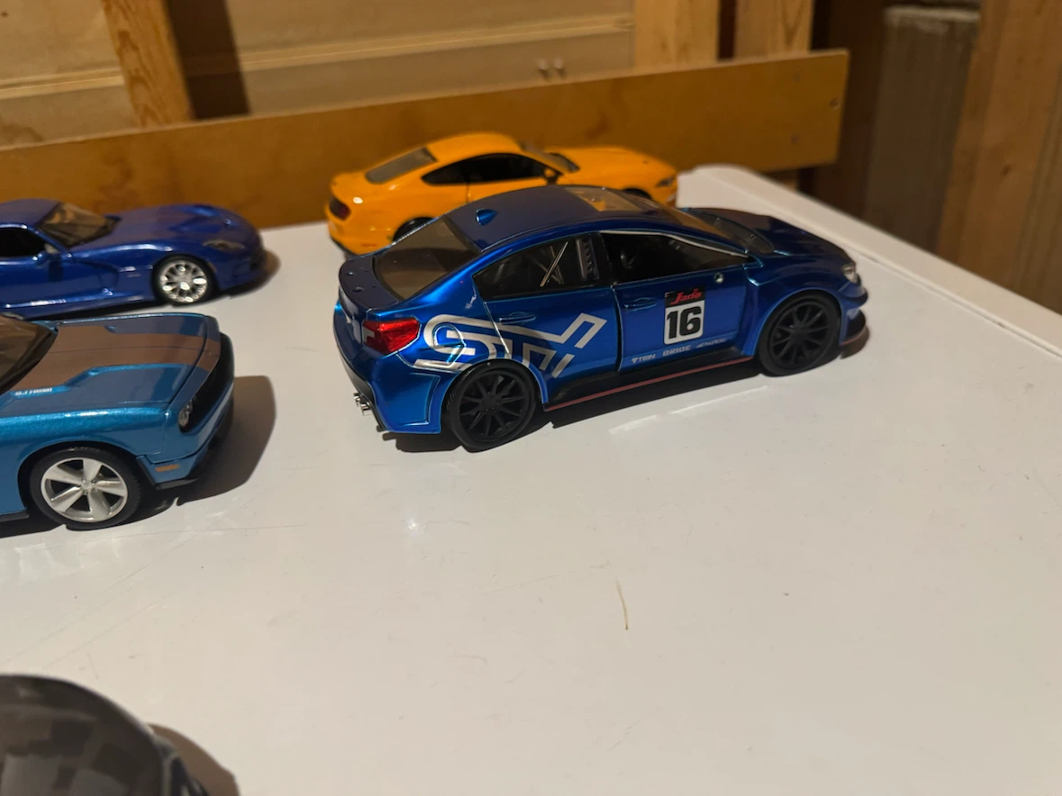 7 Diecast Sports Cars. $10 each - photo 5