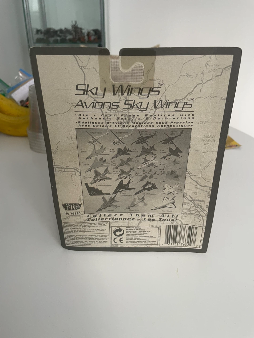 Sky Wings Die-Cast Plane Replica - photo 2