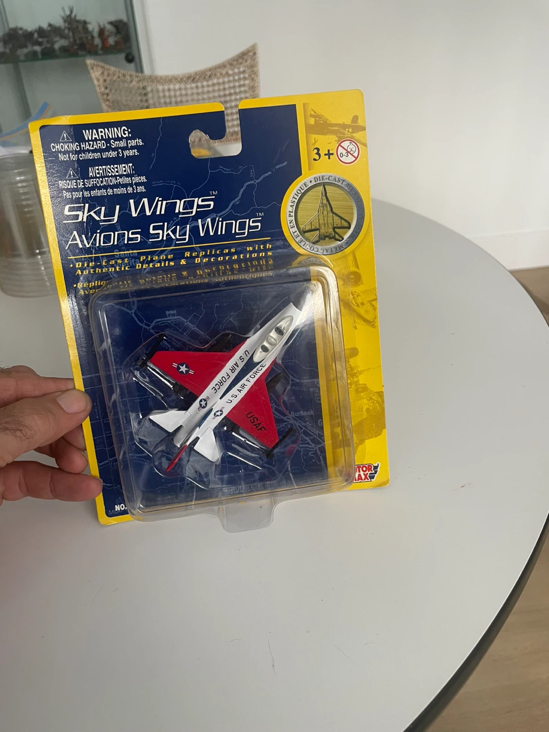 Sky Wings U.S. Air Force Die-Cast Plane Replica