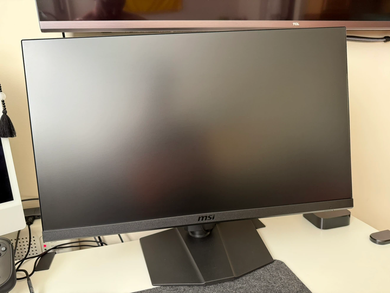 MSI G272QPF E2 27” 180Hz Gaming Monitor + Extras - photo 2