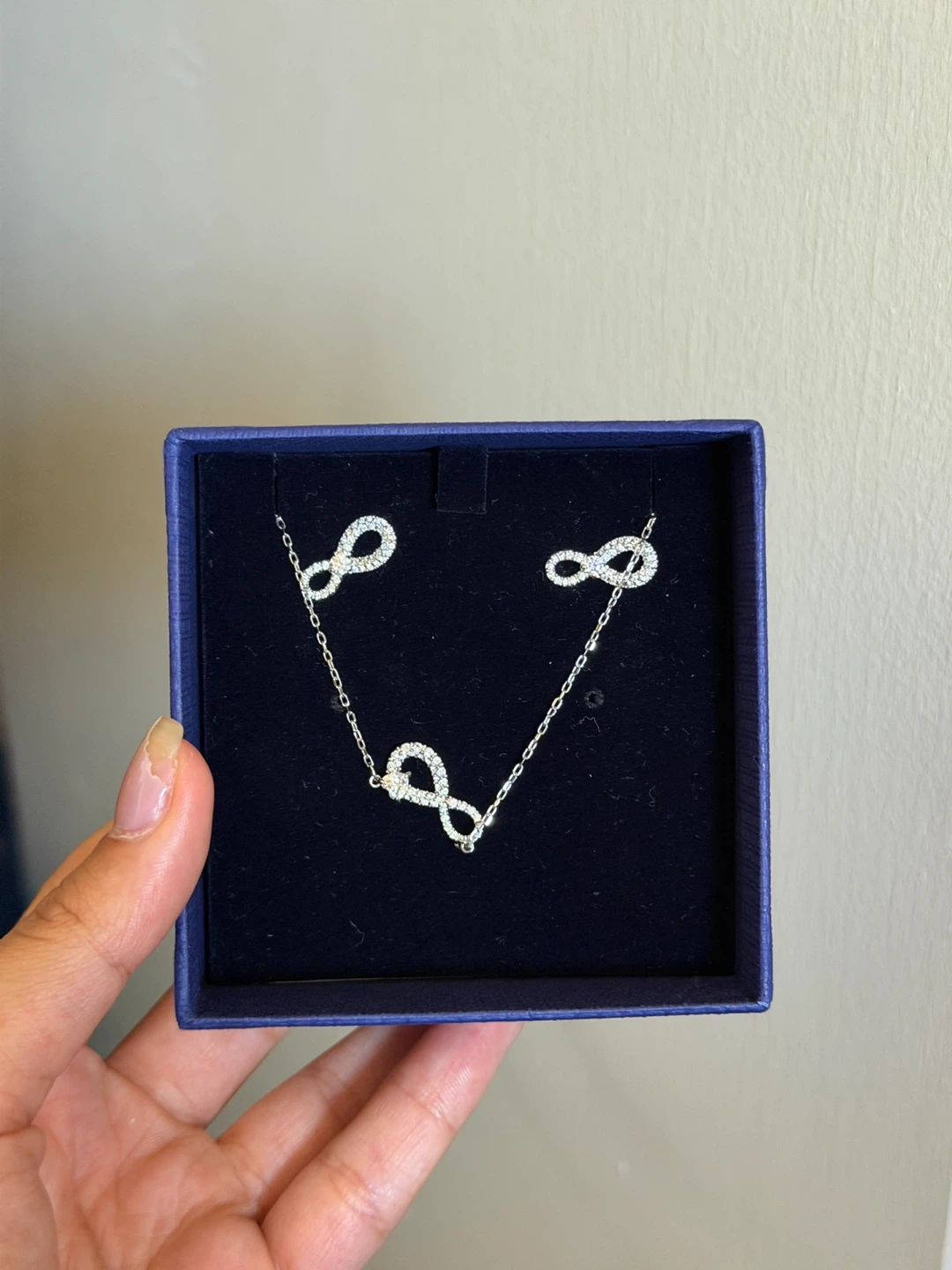 Swarovski Infinity Necklace and Earrings Set - photo 2