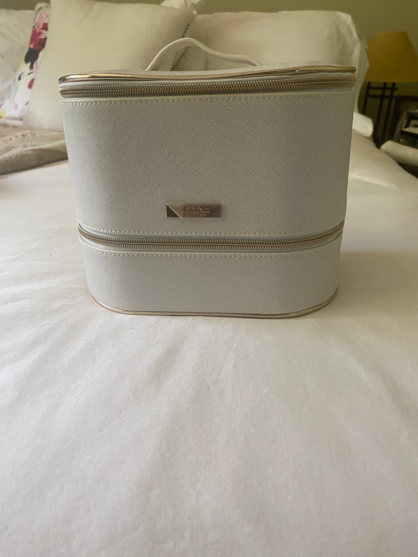 White Vanity Case with Gold Trim