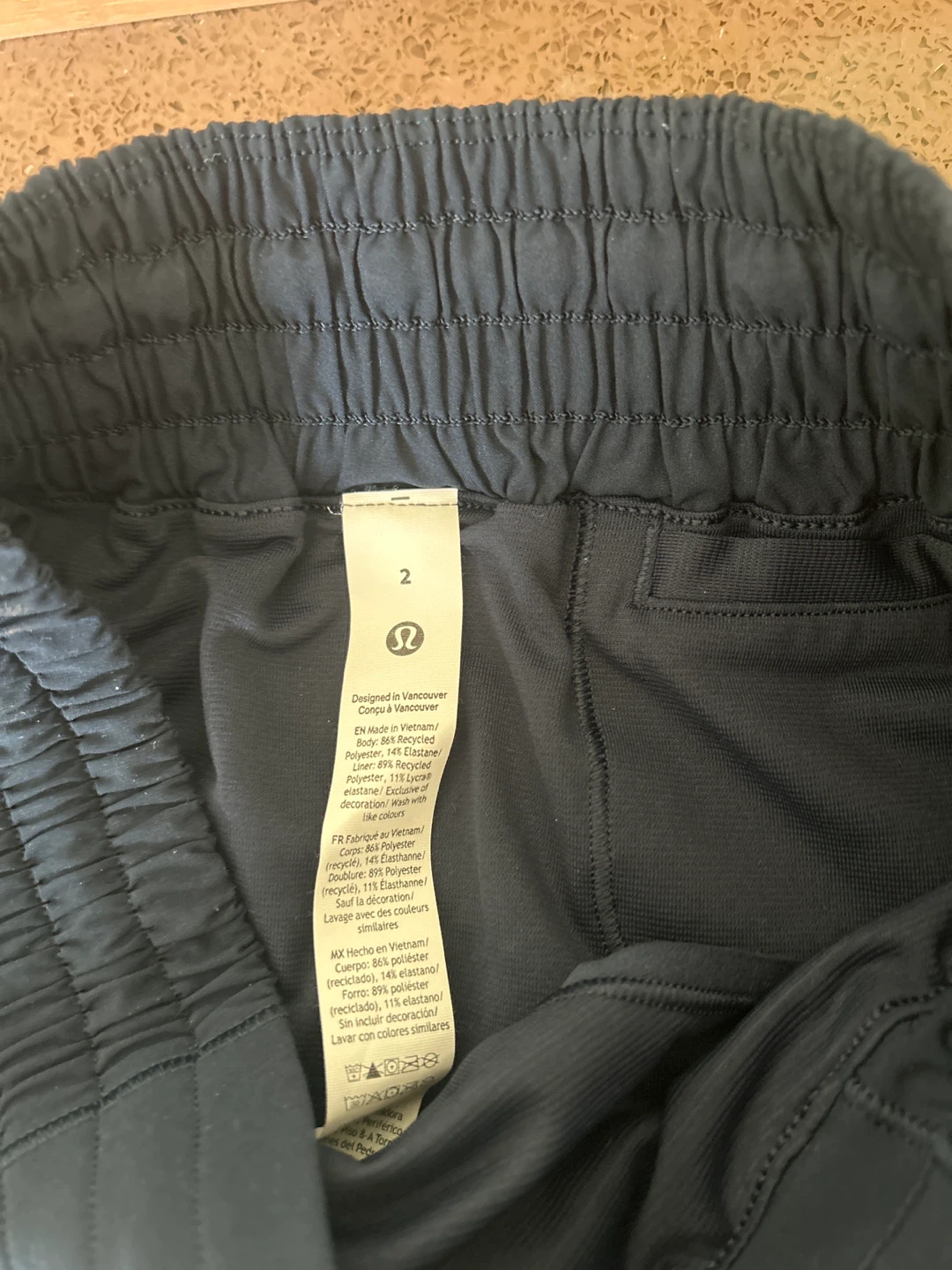 Lululemon Shorts Size 2 - photo 2