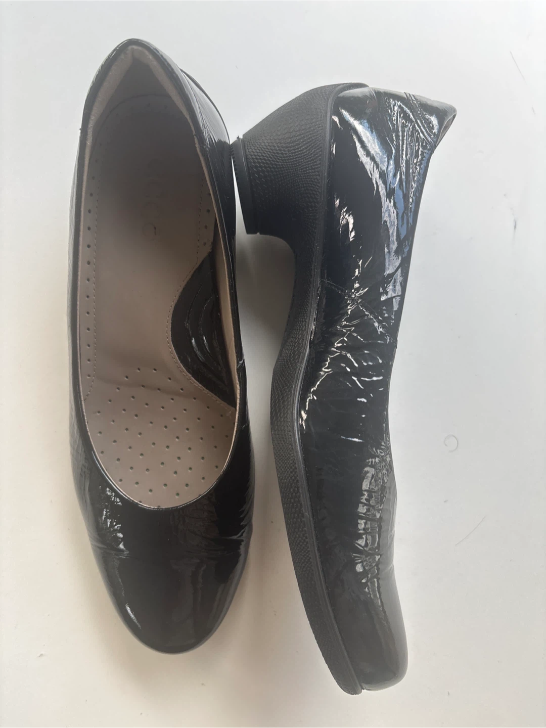 ECCO Women's Black Patent Leather Heels Size 39 - photo 4