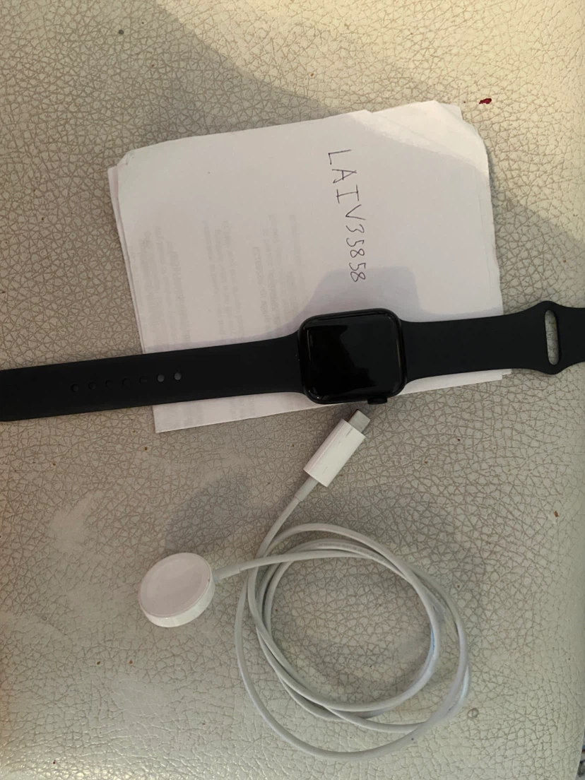 Apple Watch SE 2nd gen 40MM - photo 3