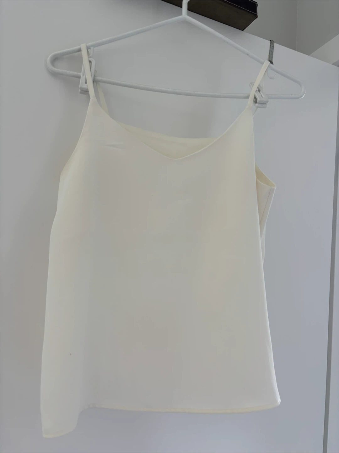 Black/white/beige Camisole Tops - photo 3