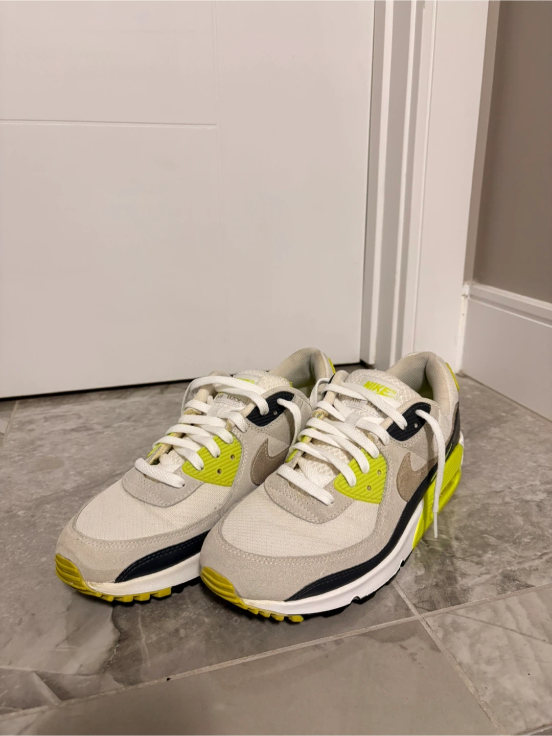 Nike Air Max 90 Sneakers - Size US 10