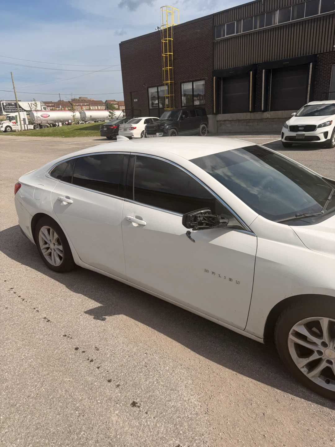 White Chevrolet Malibu Sedan - photo 5