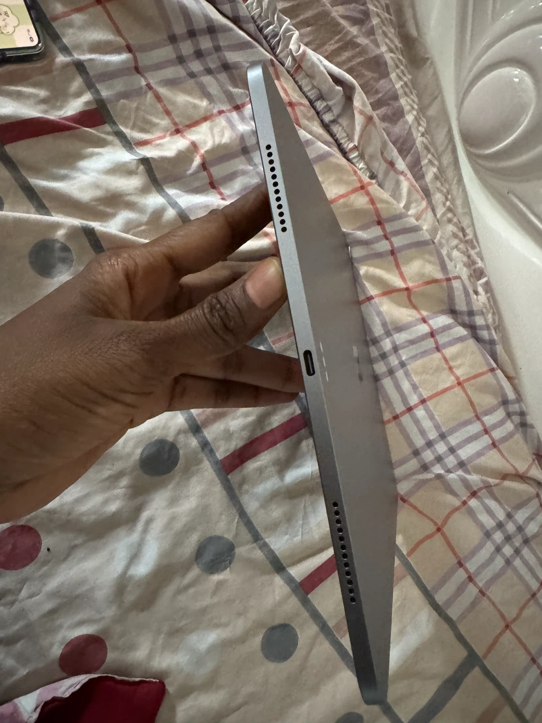 IPad Air 13 m4 WiFi 128gb like new you can still add apple care - photo 3