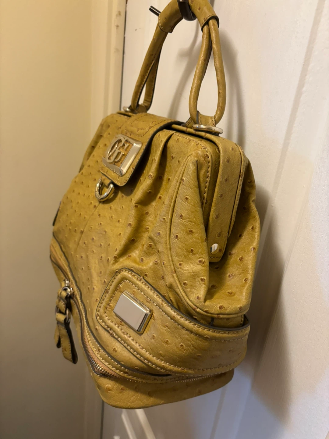 Guess Yellow Ostrich Embossed Satchel Handbag - photo 2