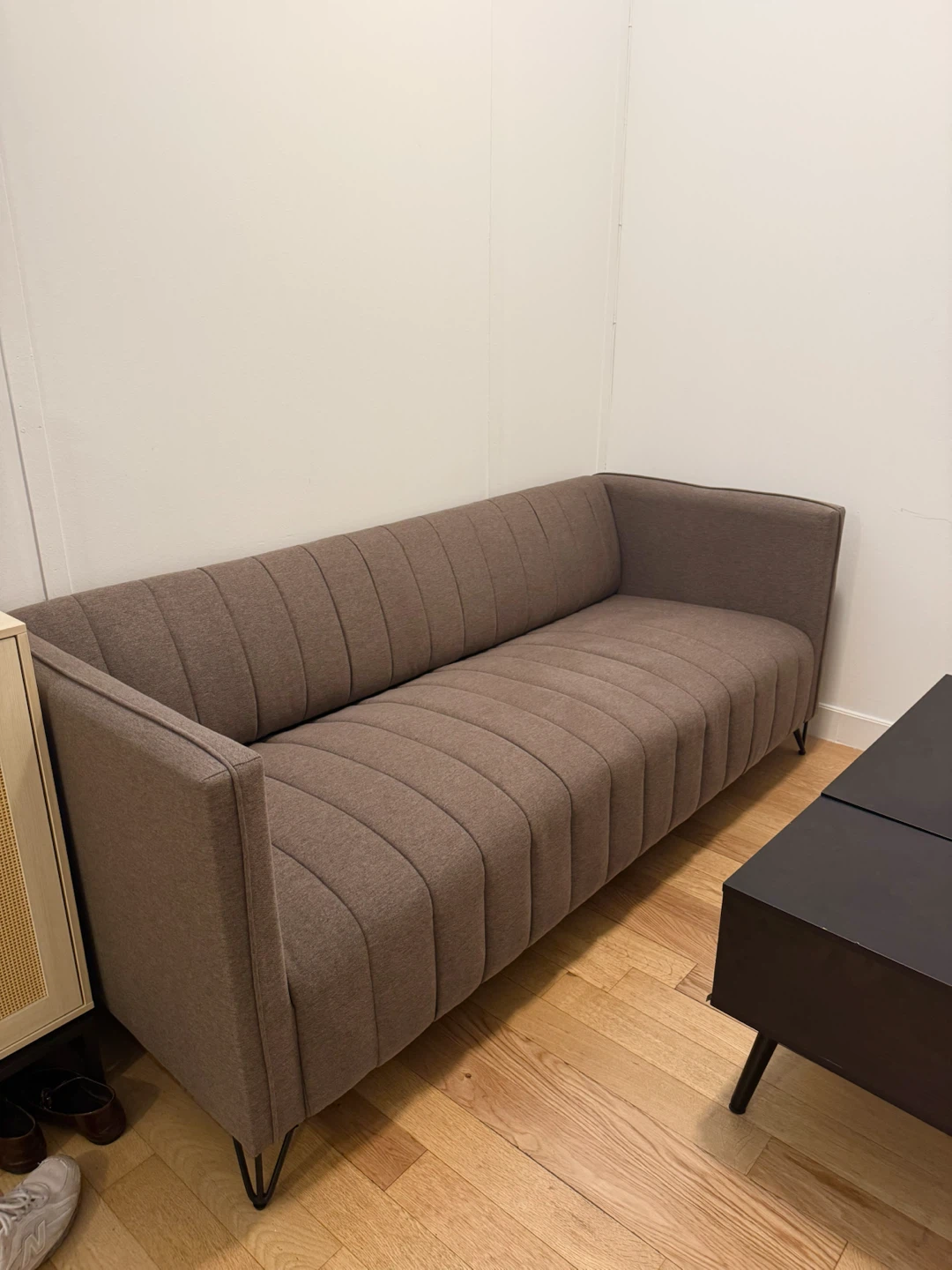 Modern Channel Tufted Sofa - photo 4