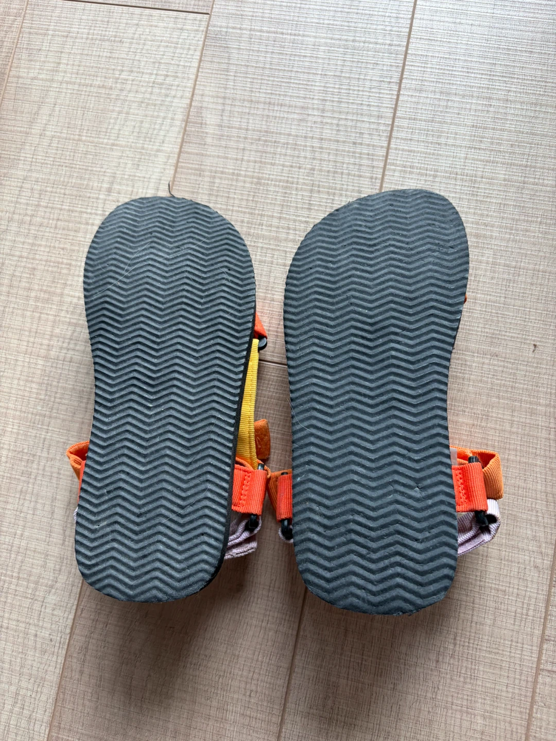 Strappy colourful sandals - Size 36/37 - photo 3