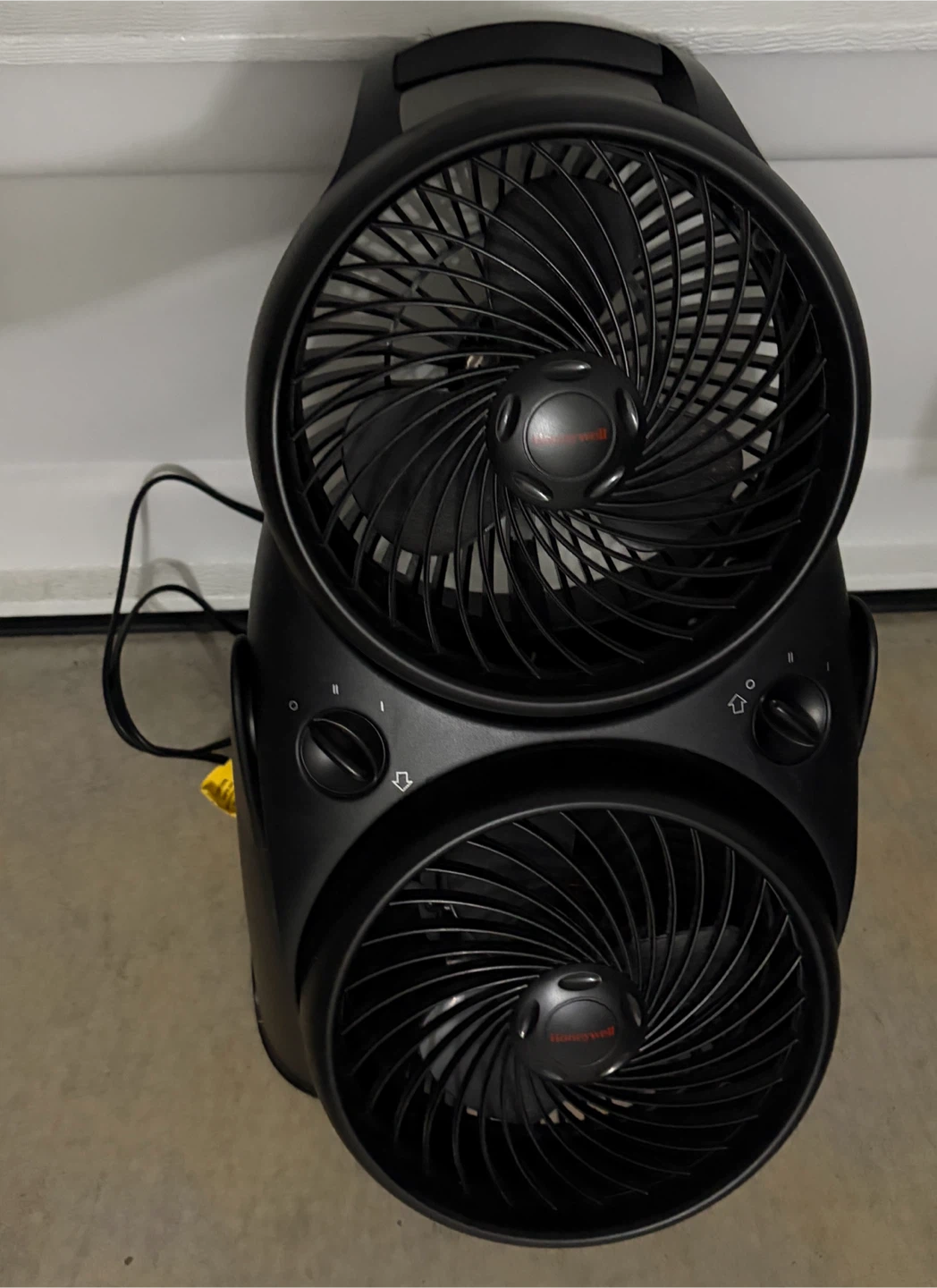 Honeywell 2-in-1 Floor Air Circulator - photo 2