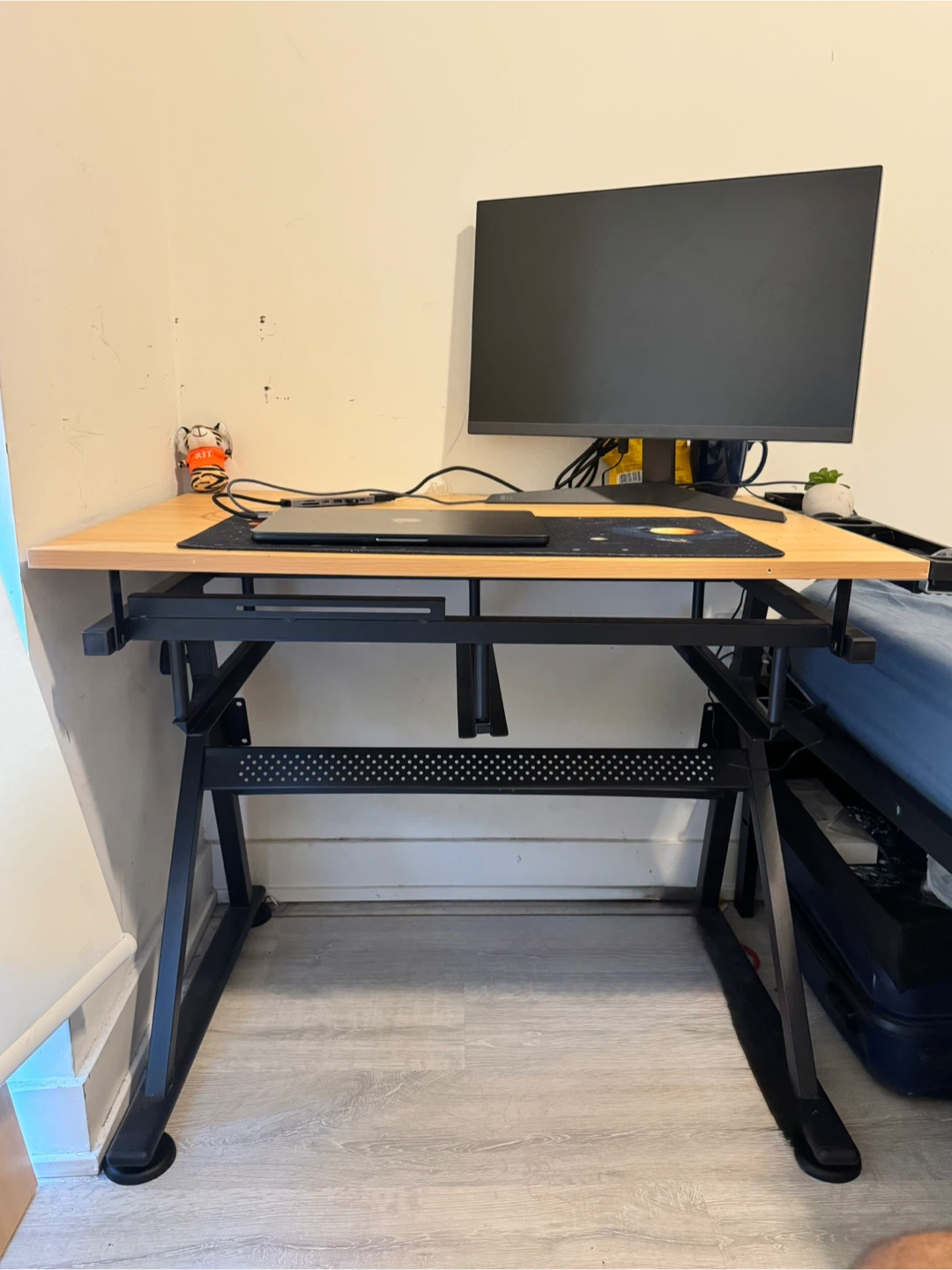 Desk for sale