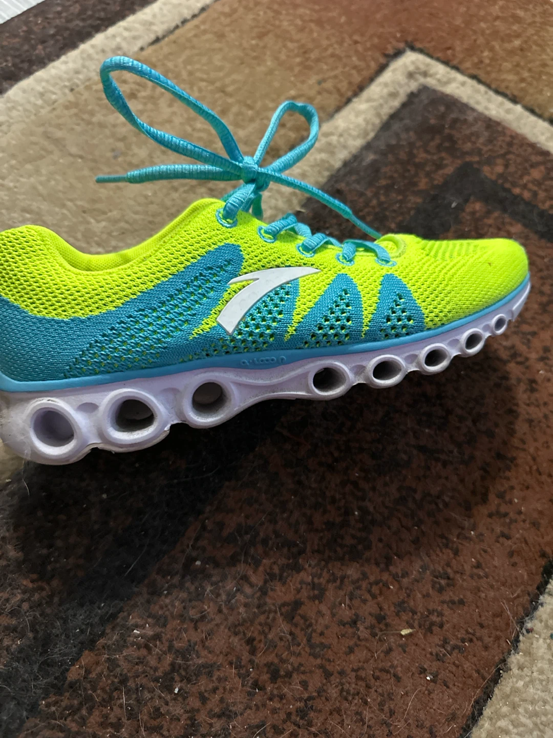 Women's Running Shoes - photo 2