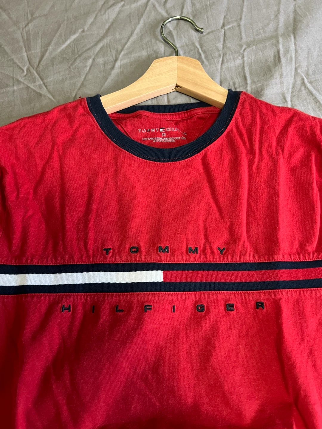 Tommy Hilfiger Red T-Shirt -Medium - photo 2