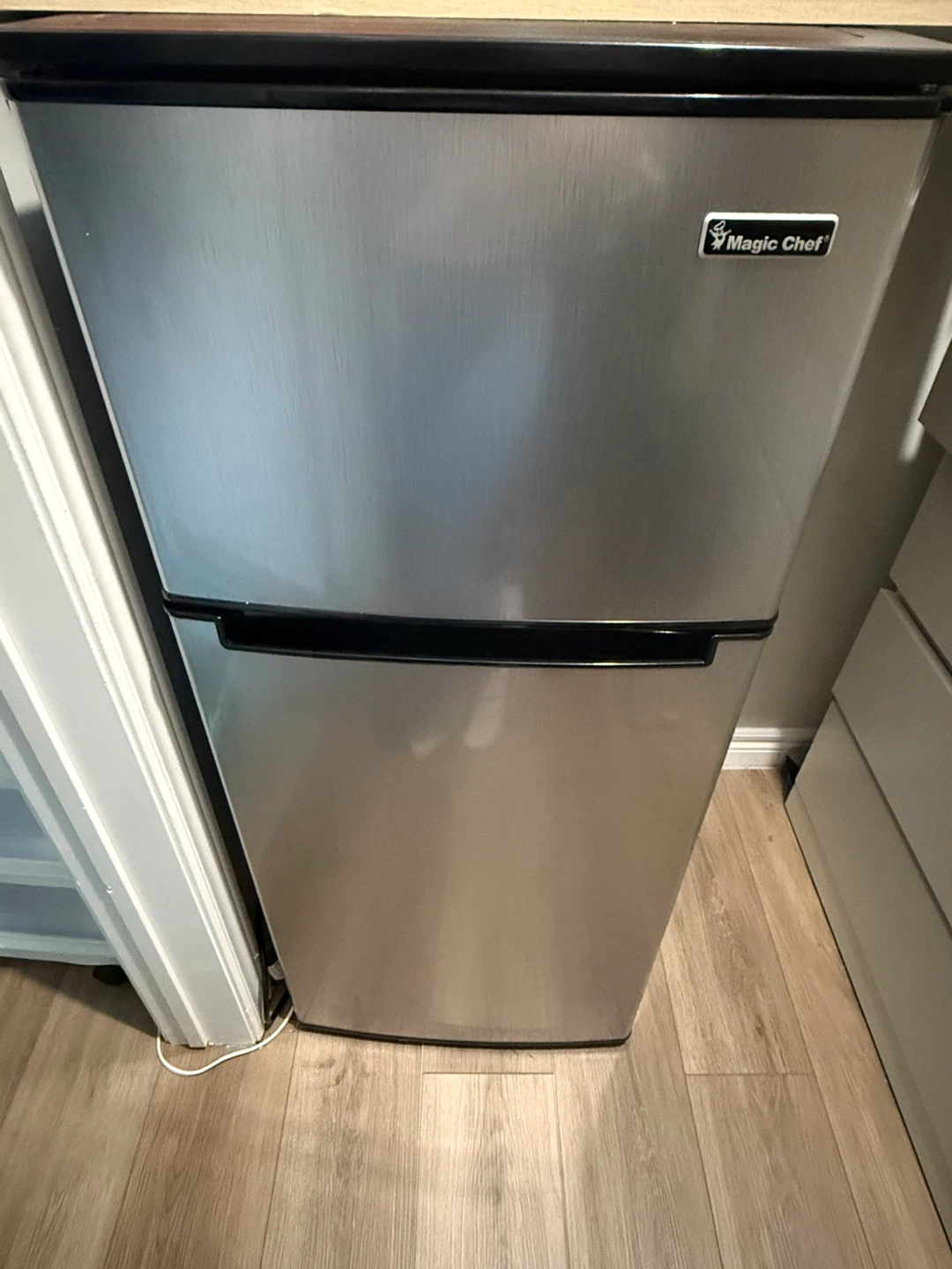 Magic Chef Mini Fridge