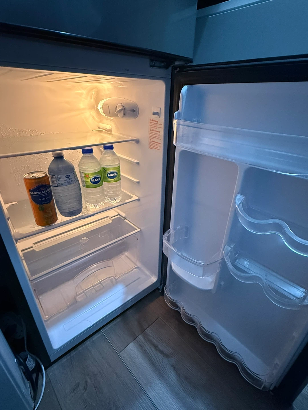 Magic Chef Mini Fridge - photo 4