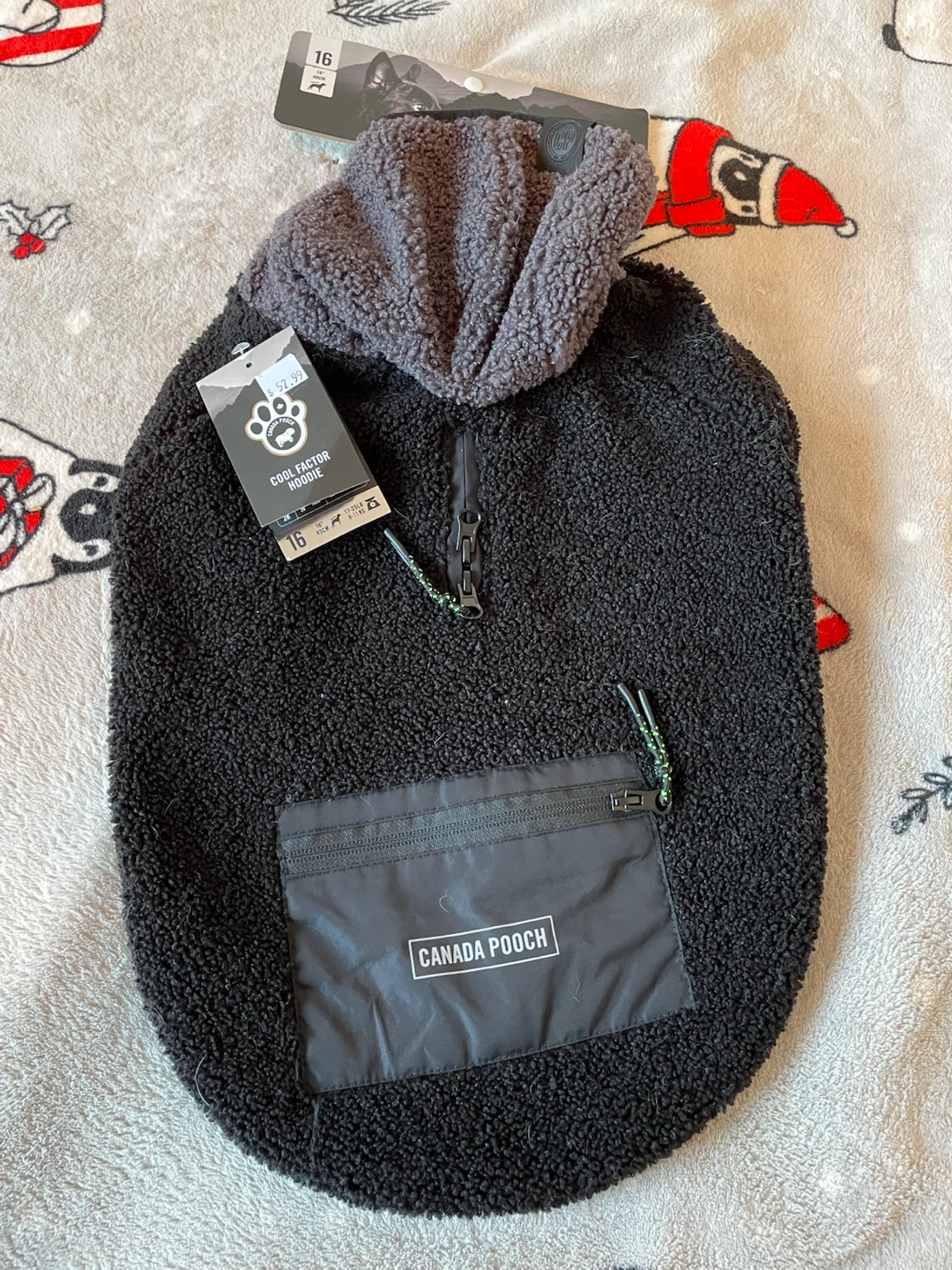 16” Canada Pooch Dog Sweater Brand New