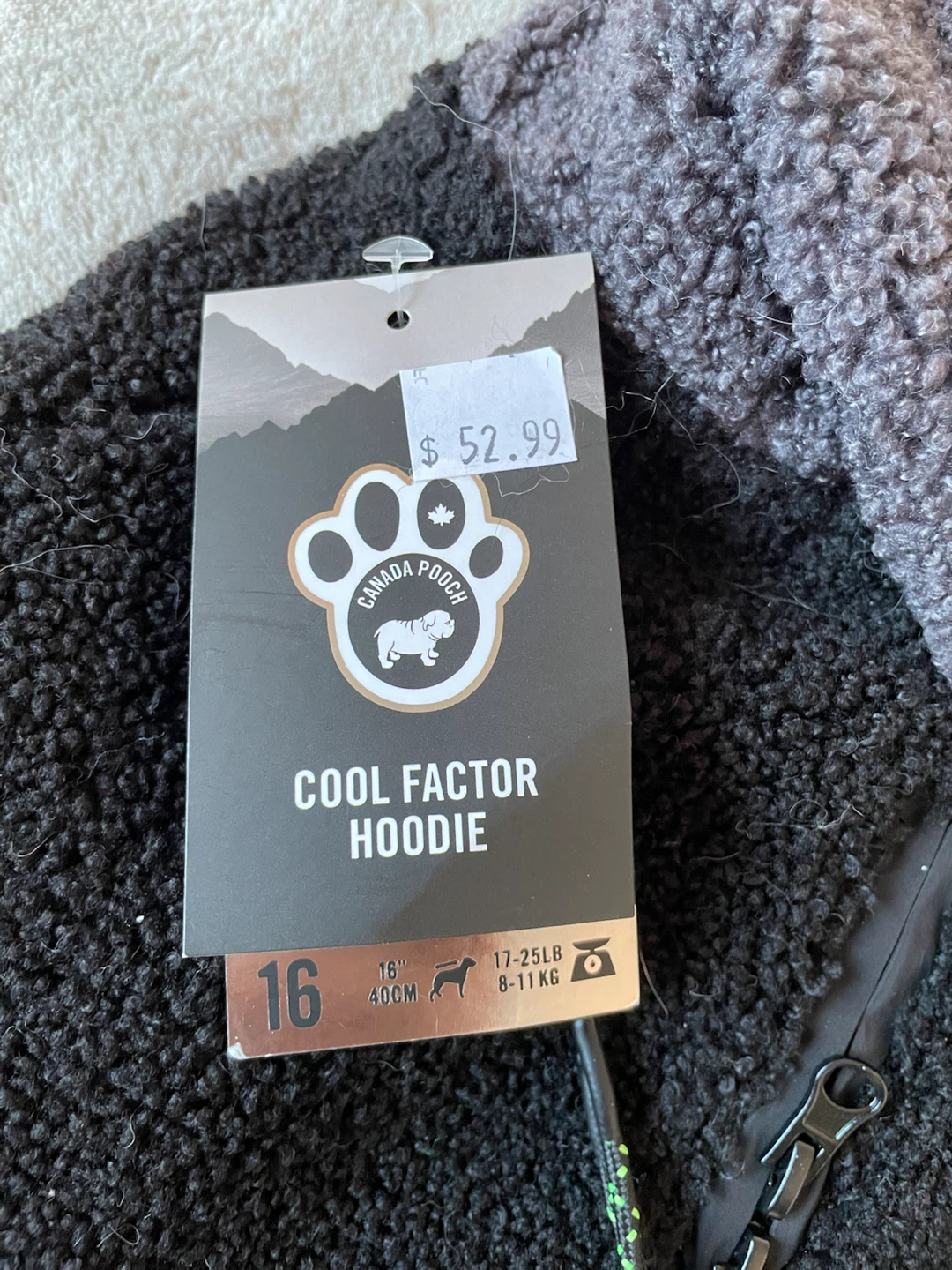 16” Canada Pooch Dog Sweater Brand New - photo 2