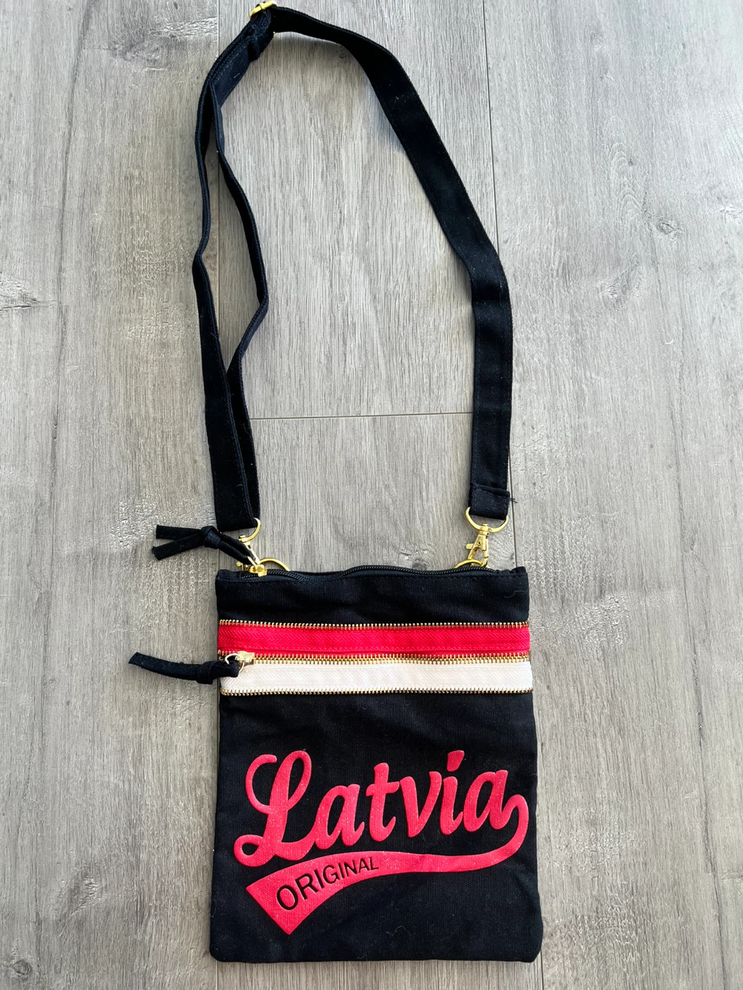 Black Latvia Original Robin Ruth Crossbody Bag - photo 2