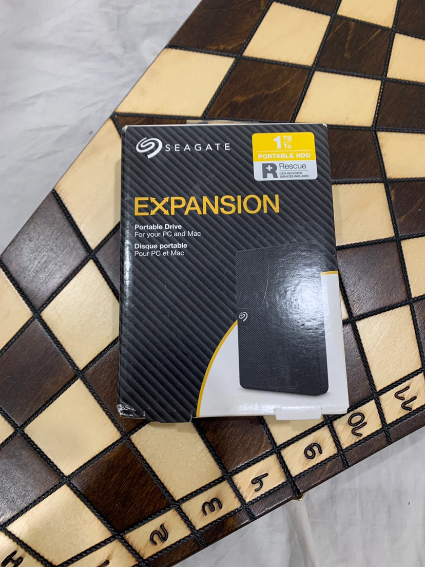 Seagate Expansion Portable 1TB External Hard Drive - photo 2