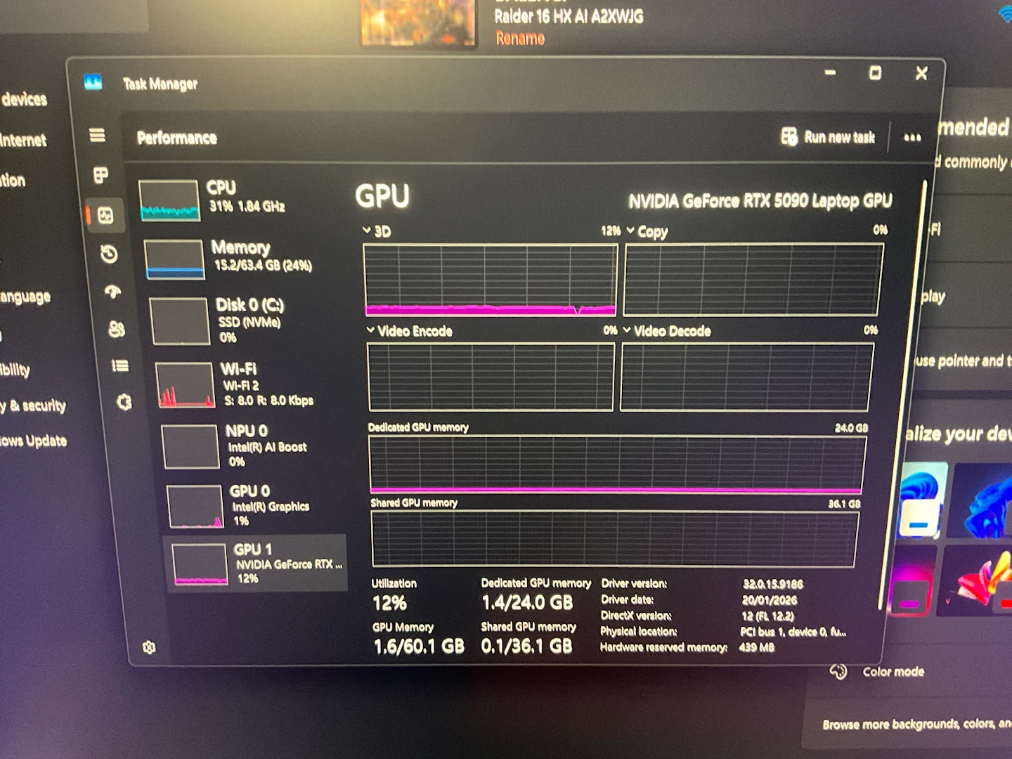 275HX + 5090 / 240Hz + 400W MSI laptop - photo 3