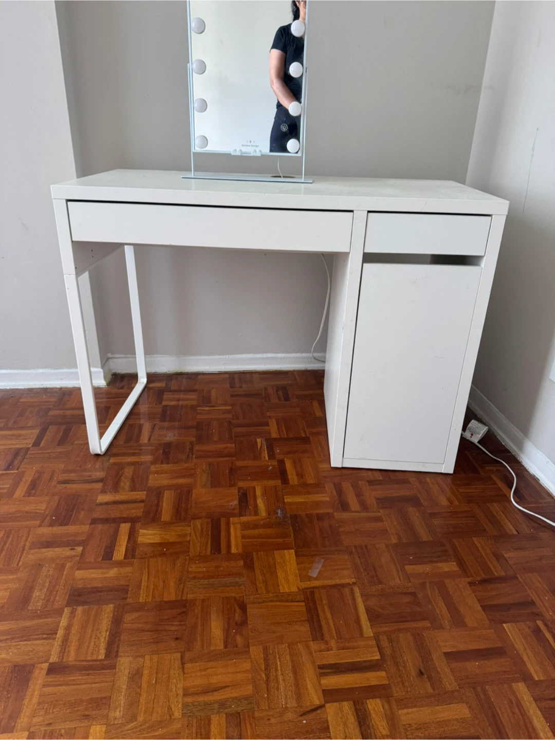 White Desk with Drawer
