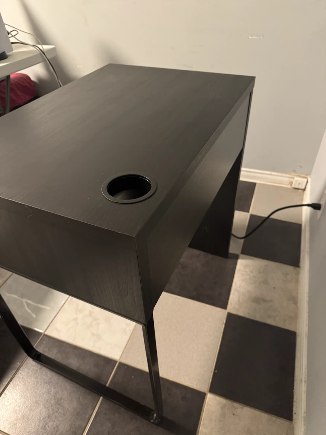 IKEA Work Desk - photo 3