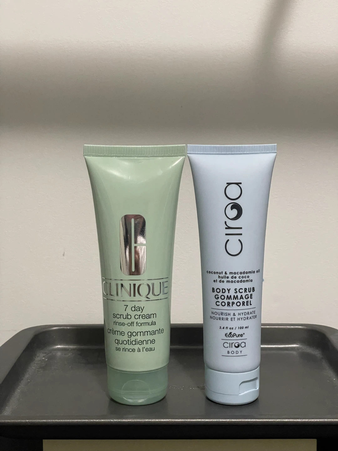 Brand New Clinique & Circa Body Scrubs