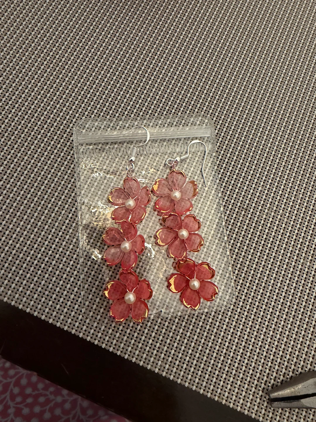 Floral Dangle Earrings - photo 2