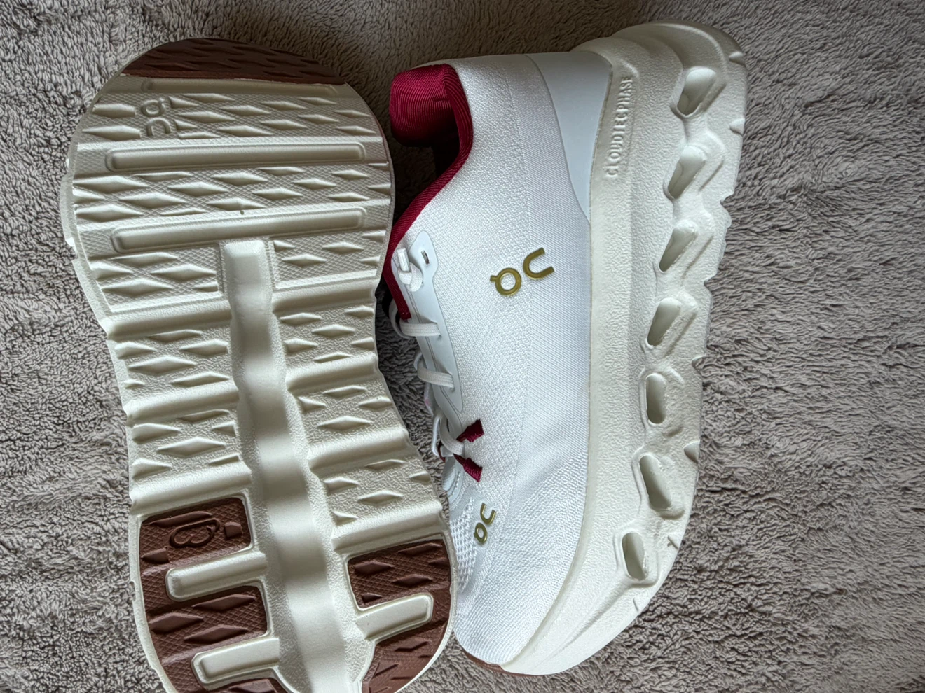 On CloudTecPhase Running Shoes - White/Burgundy - photo 2