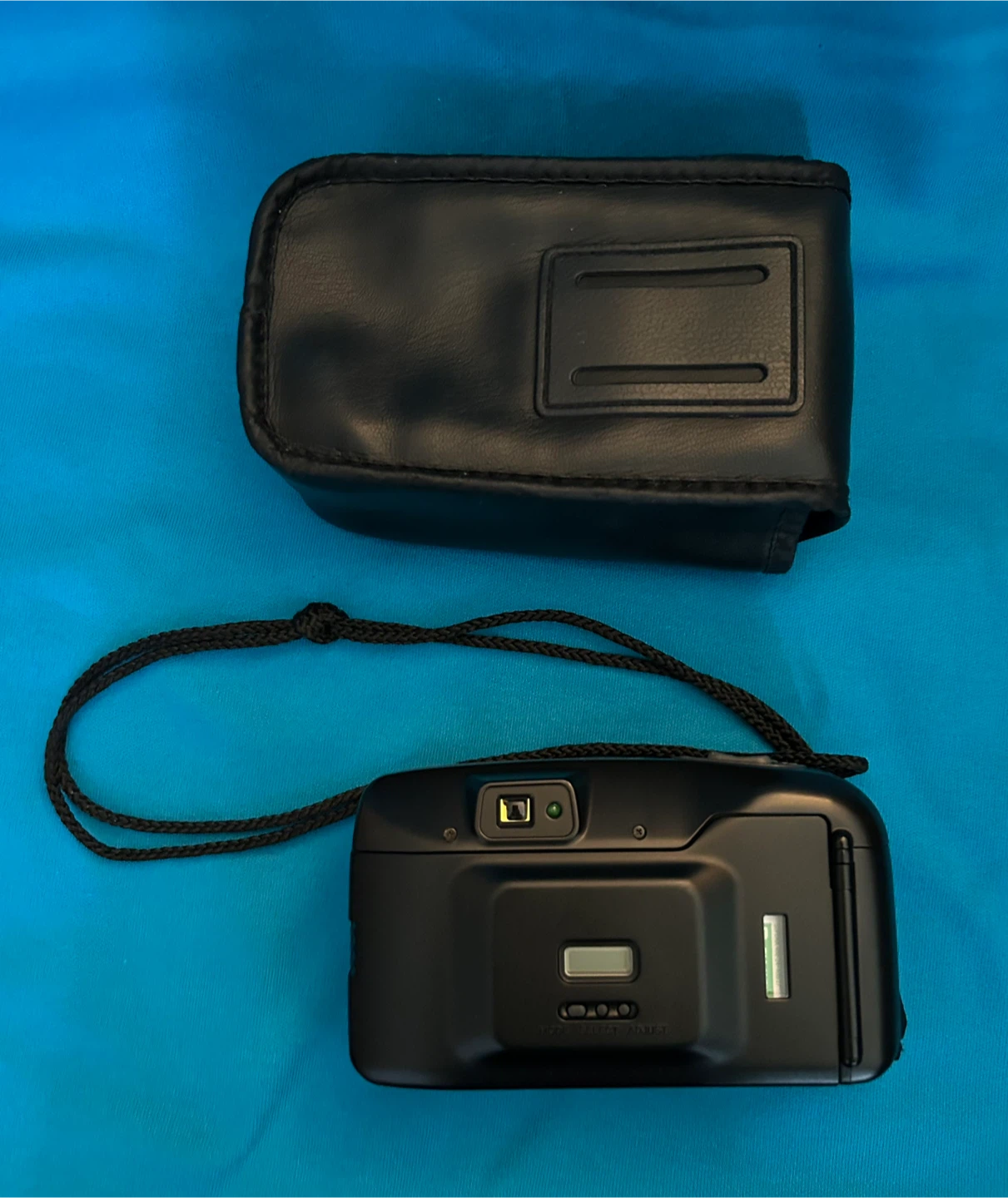 Minolta Riva Zoom 70 Date Camera with Case - photo 2