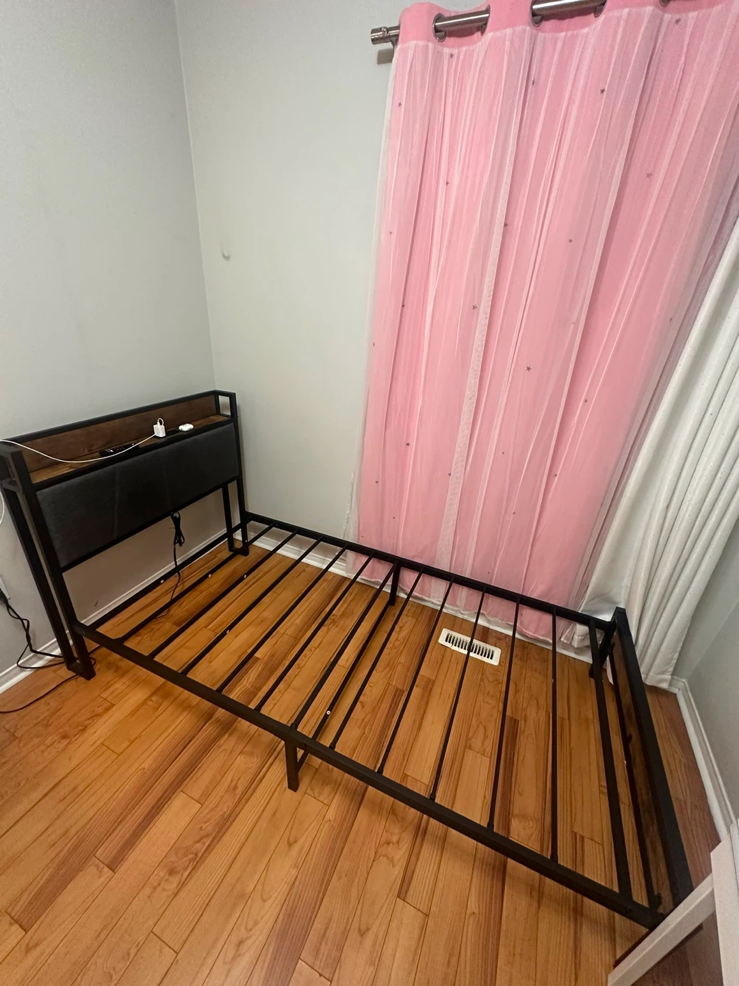 Twin bed with mattress- almost new - photo 5