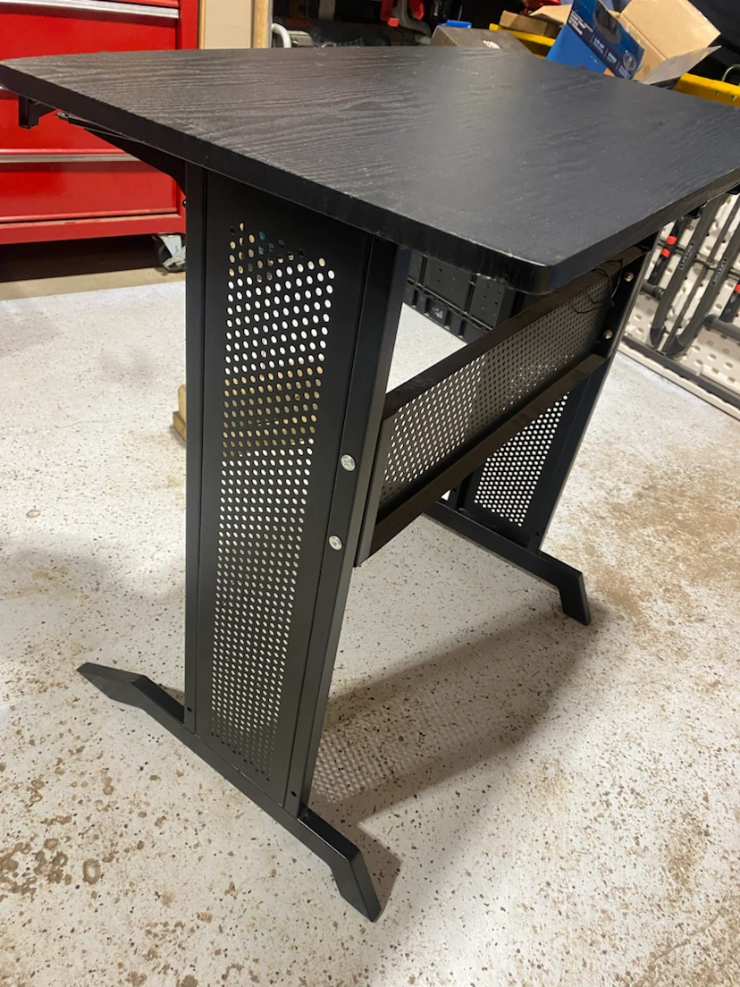 Computer desk