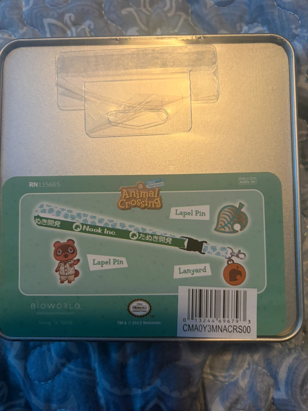 Animal Crossing Lanyard & Pin Set - photo 3