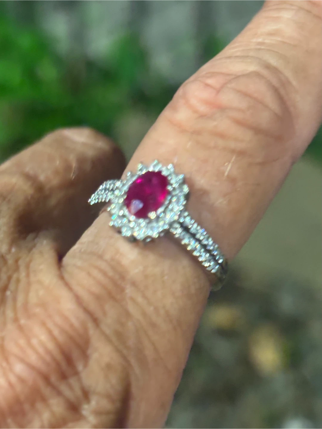 18k White Gold Ruby and Diamond Ring - photo 2