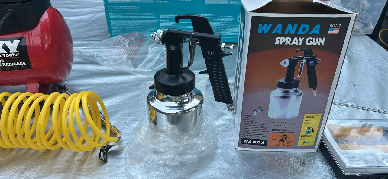 Husky 2 Gallon Oil-Free Air Compressor & Accessory Kit
