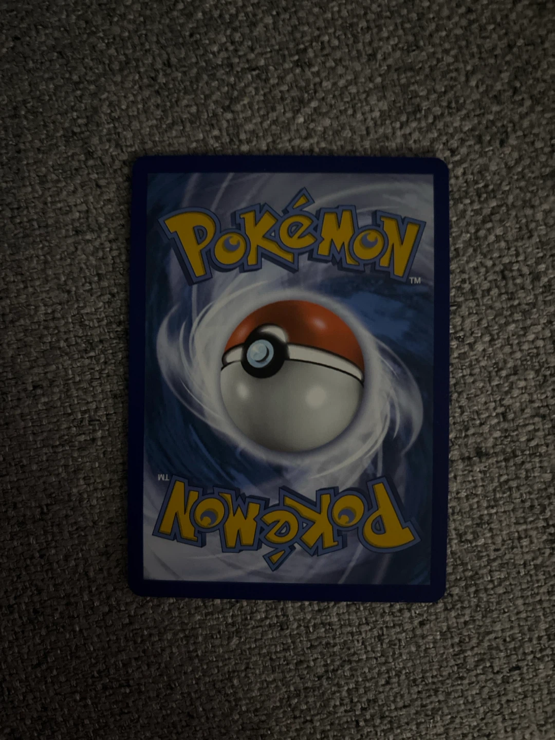 Galarian Moltres V Pokemon Card - photo 2
