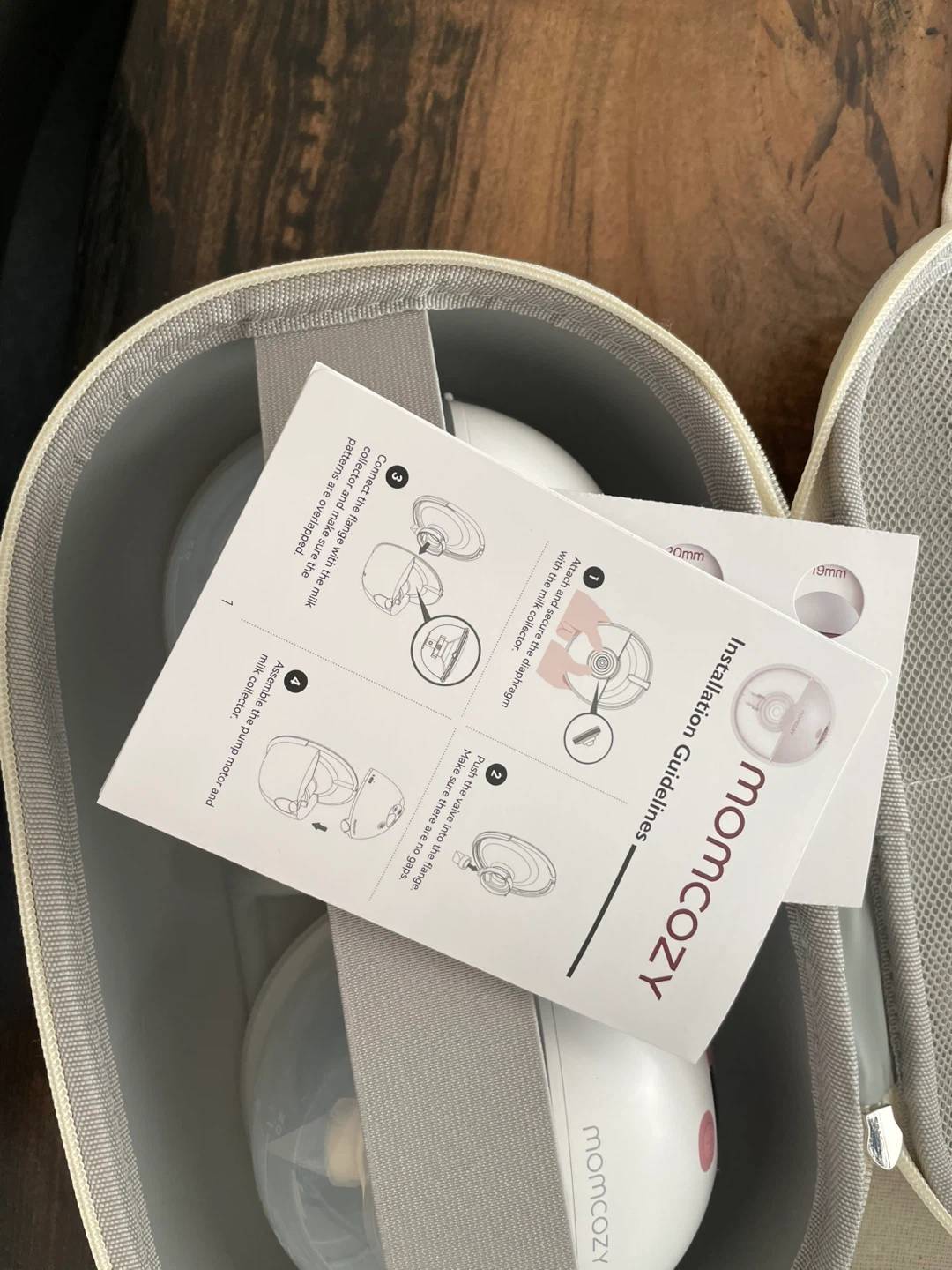 Momcozy M5 wearable Breast Pump / Lansinoh breastmilk bags - photo 5