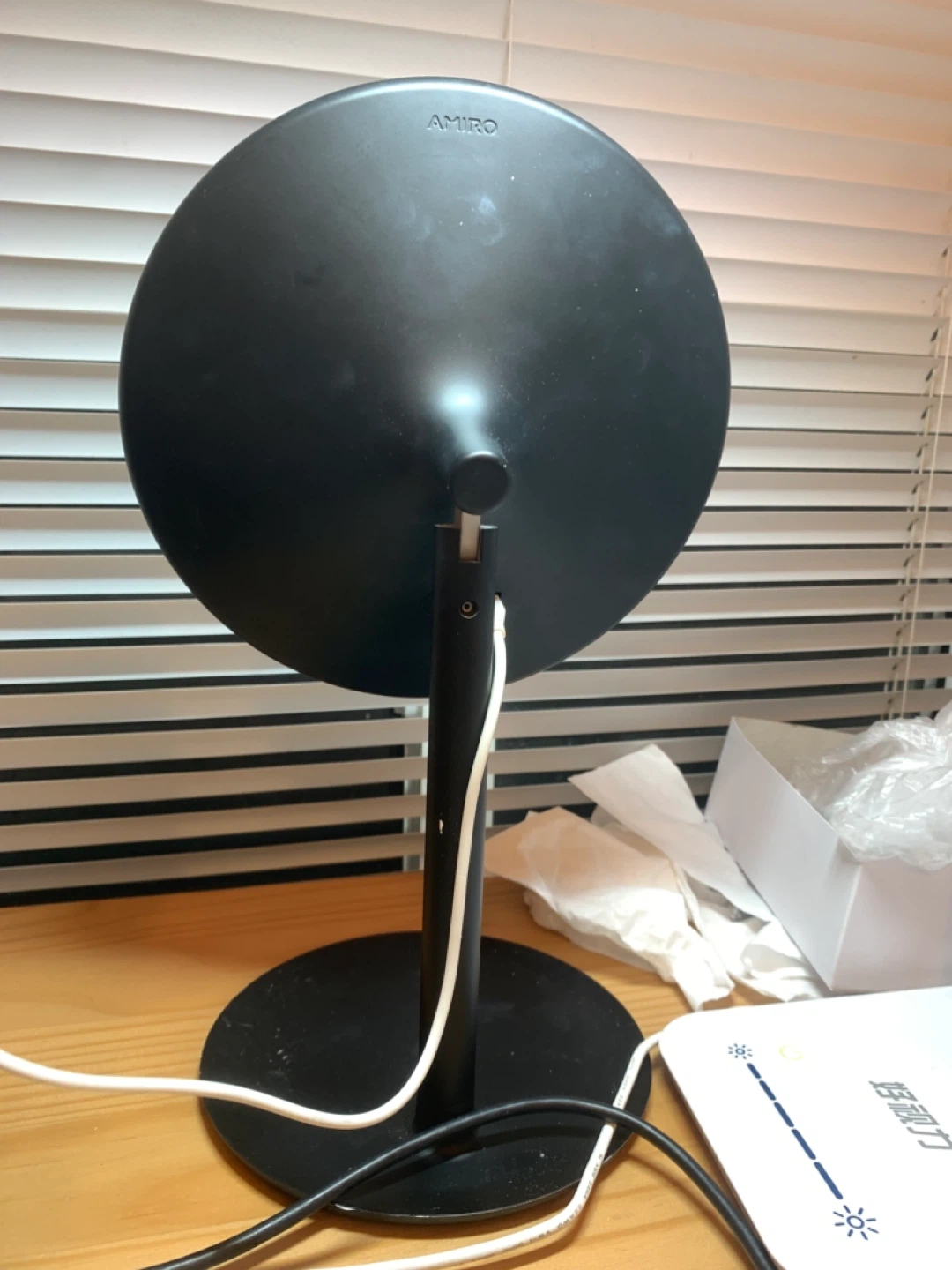 Amiro Lighted Makeup Mirror - photo 3