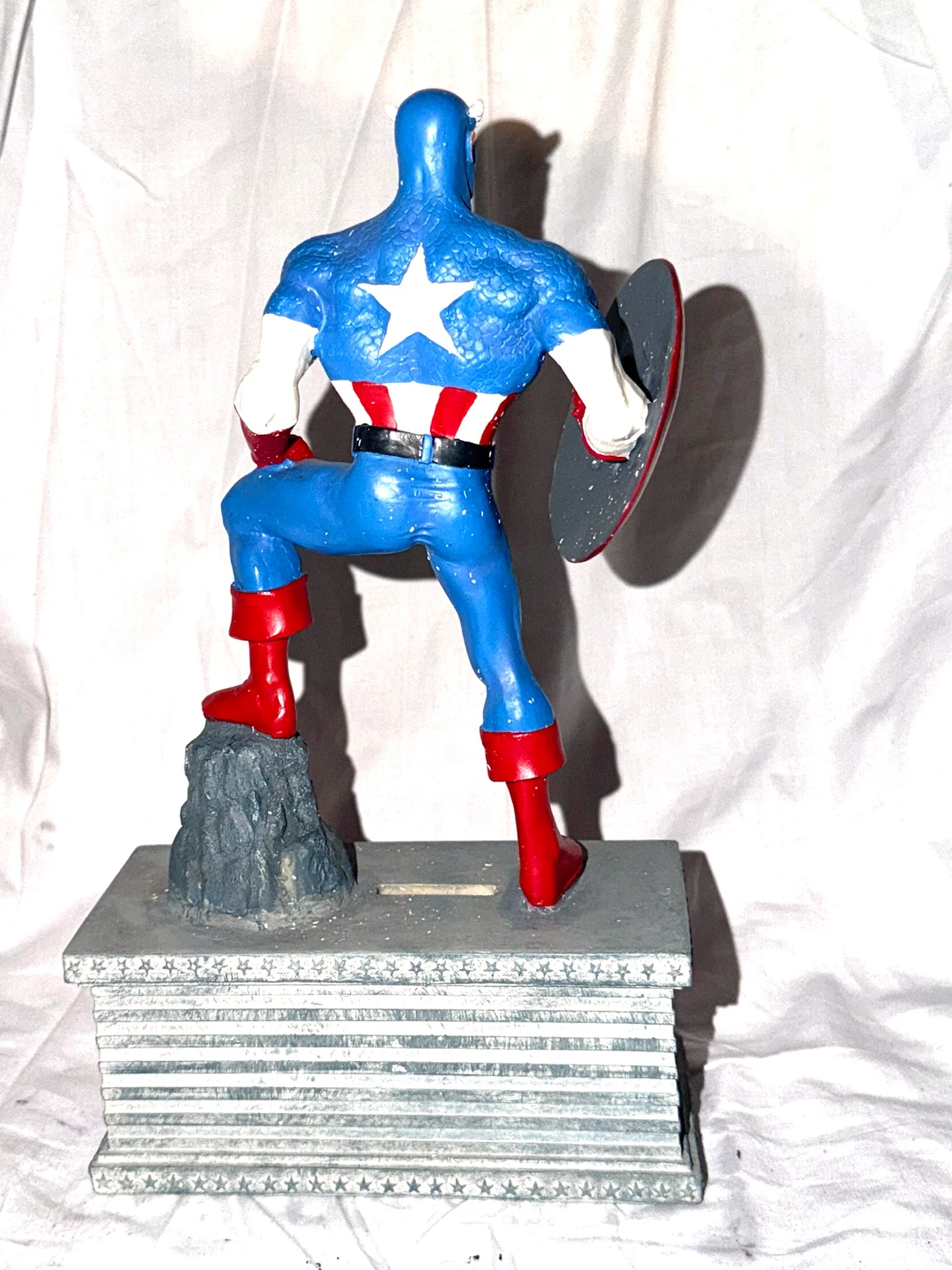 Captain America Coin Bank - photo 3