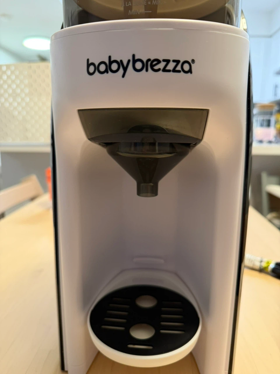 Baby Brezza Formula Pro Advanced - photo 2
