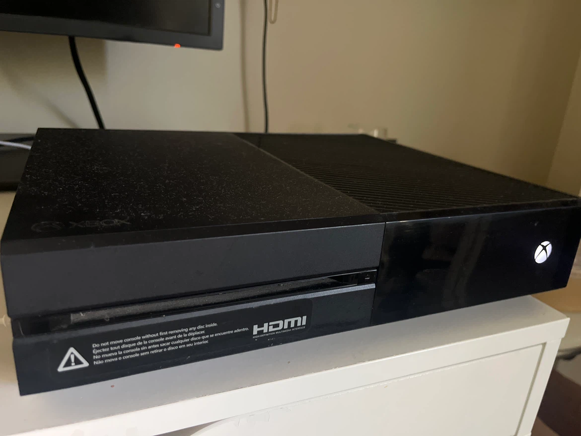 Xbox One Console - photo 2
