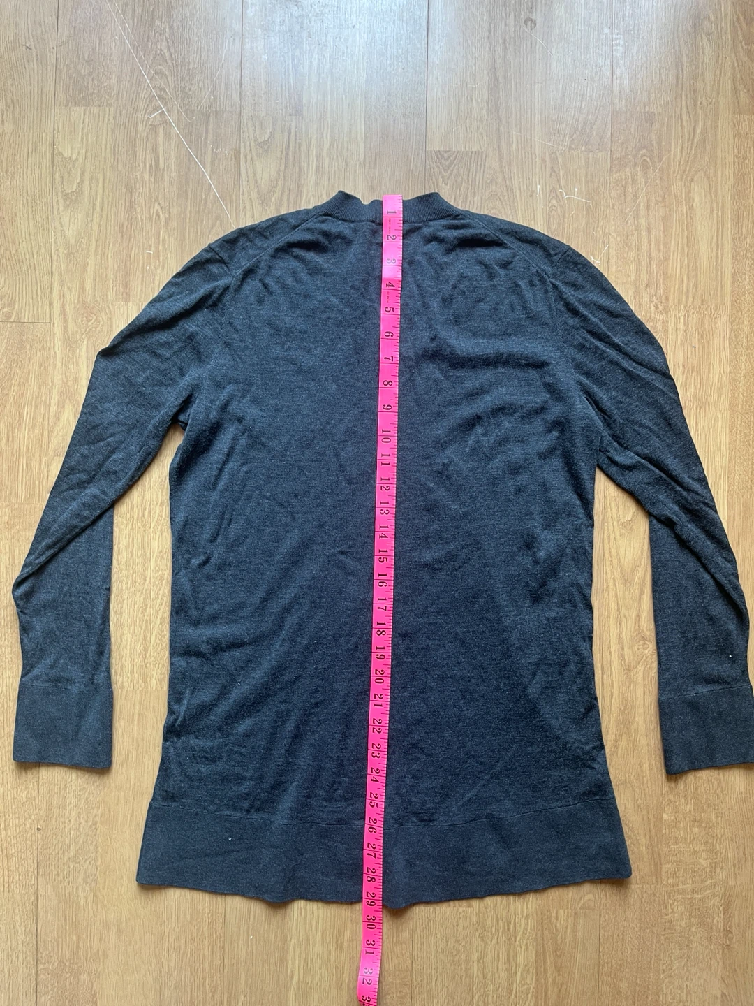 COS Grey V-Neck Sweater - photo 5