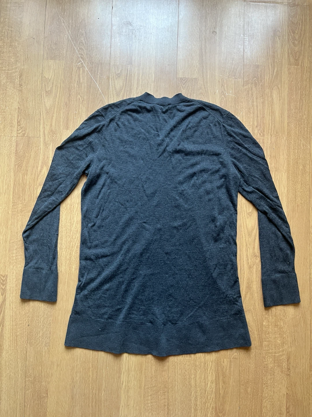 COS Grey V-Neck Sweater - photo 2