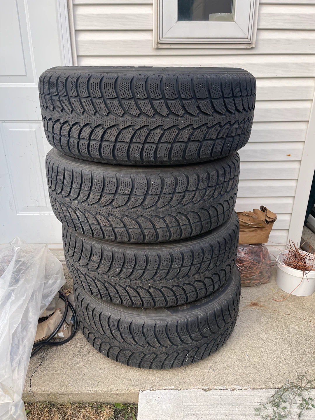 Jeep Grand Cherokee Winter Tires with Rims - photo 2