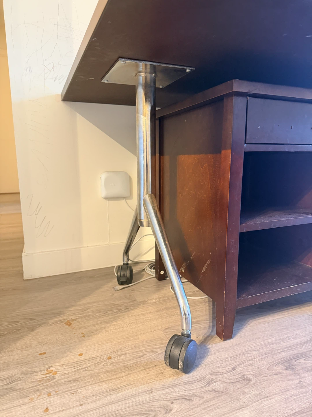 OFFICE/STUDY/DRAWING/ GARAGE Table - photo 3